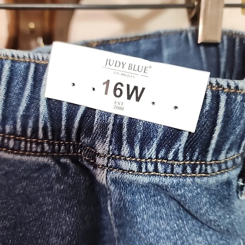Judy Blue High Waist Wide Leg Jeans. NWT size 16W - Picture 6 of 8